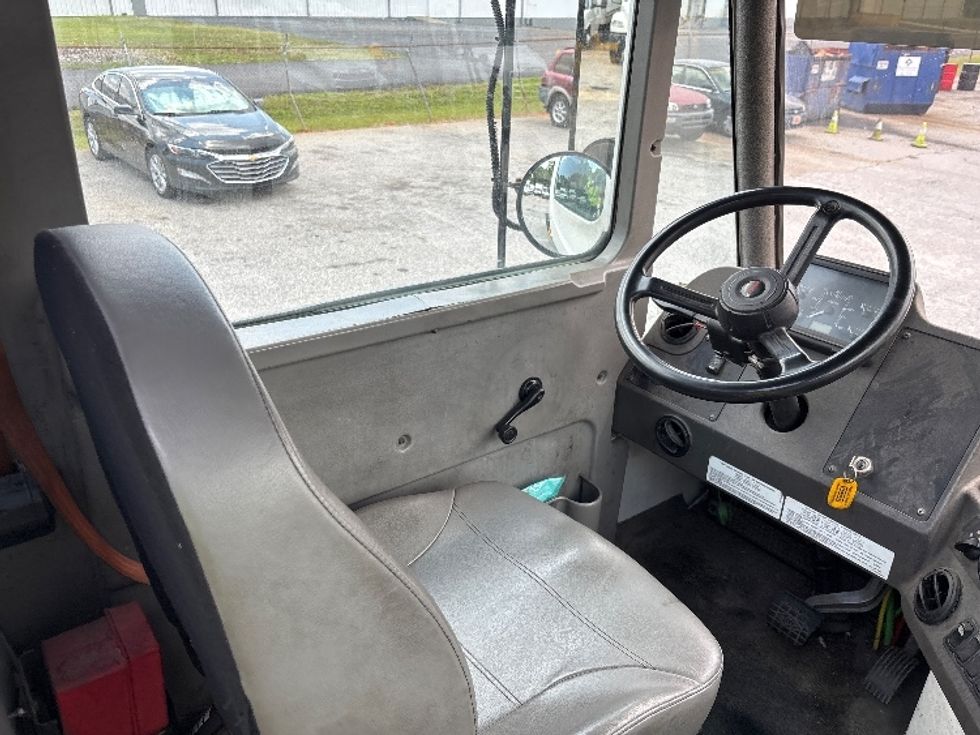 Yard Truck-Heavy Duty Tractors-Ottawa-2021-T2-Greer-SC-28,028\n\t\tmiles-$ 83,500 - Image 9