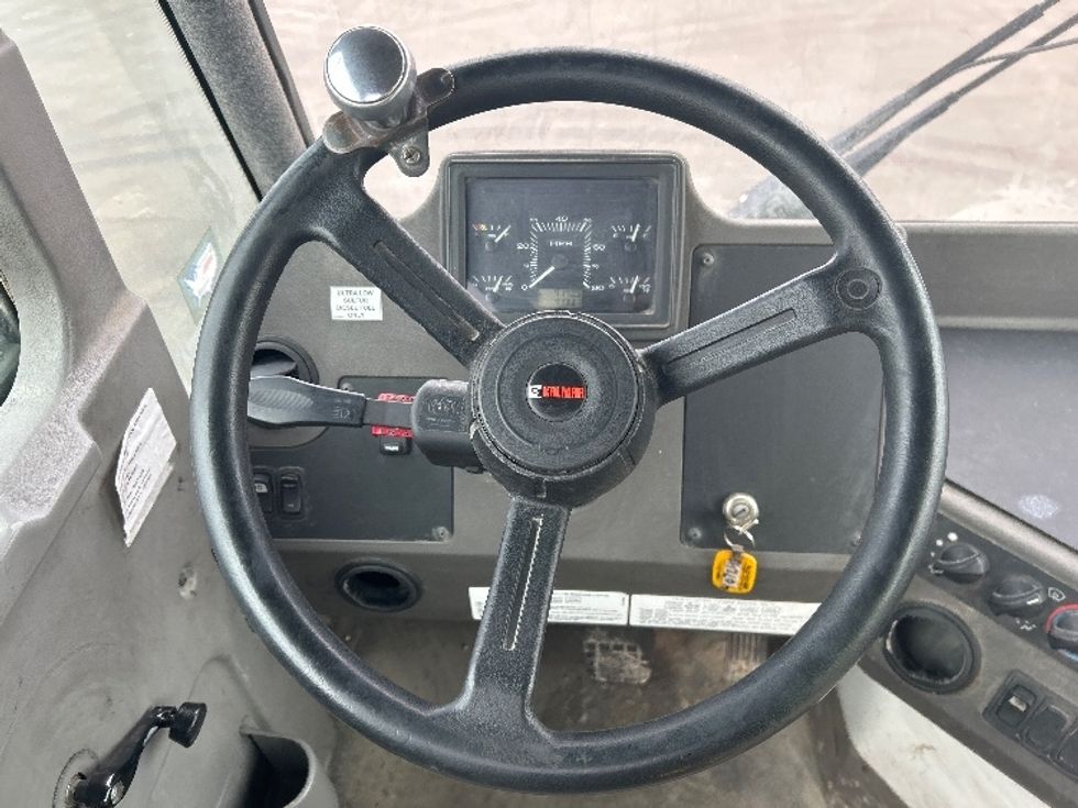 Yard Truck-Heavy Duty Tractors-Ottawa-2021-T2-Indianapolis-IN-7,170\n\t\tmiles-$ 88,250 - Image 11