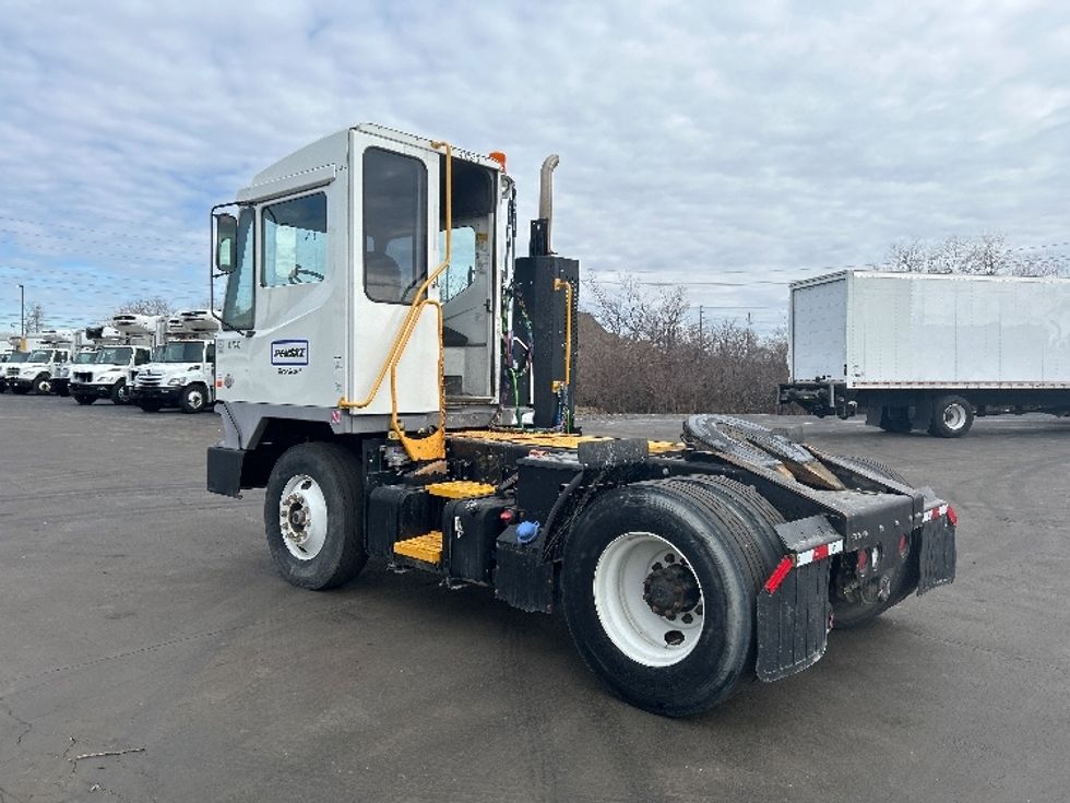 Yard Truck-Heavy Duty Tractors-Ottawa-2021-T2-Indianapolis-IN-7,170\n\t\tmiles-$ 88,250 - Image 5