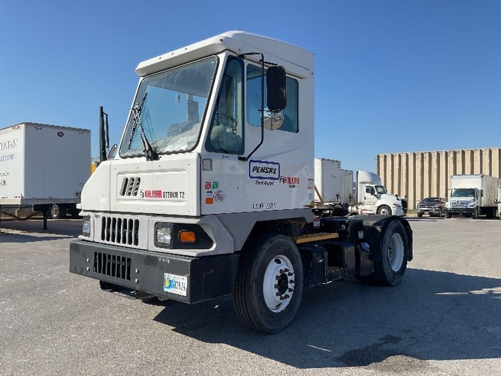 Yard Truck-Heavy Duty Tractors-Ottawa-2021-T2-Kansas City-MO-172,101\n\t\tmiles-$ 92,250 - Image 3
