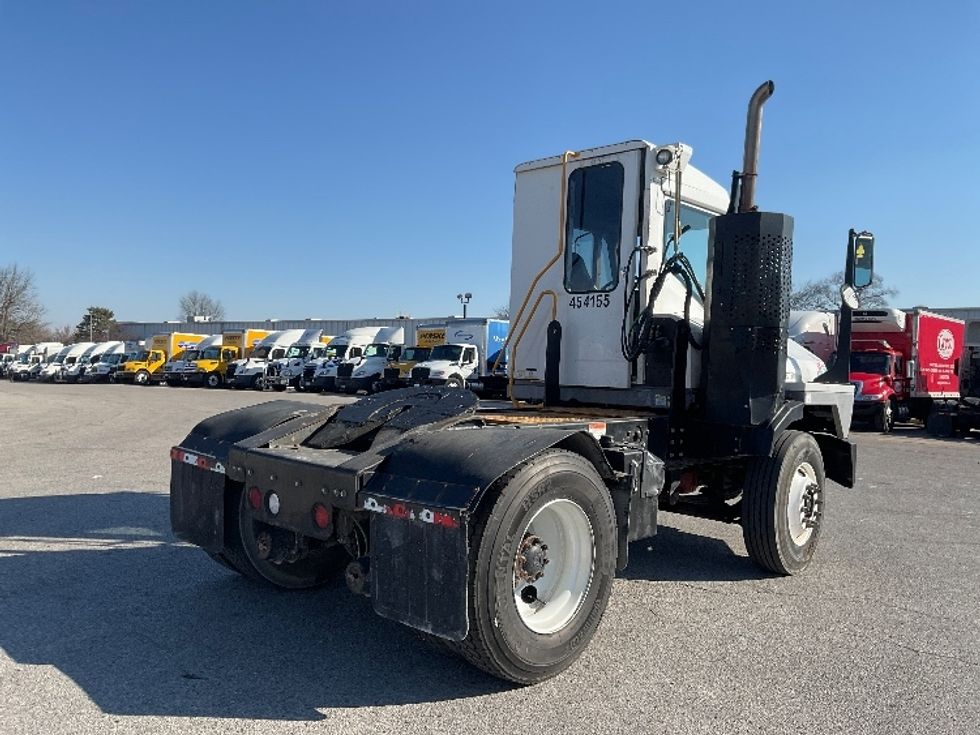 Yard Truck-Heavy Duty Tractors-Ottawa-2021-T2-Kansas City-MO-172,101\n\t\tmiles-$ 92,250 - Image 7