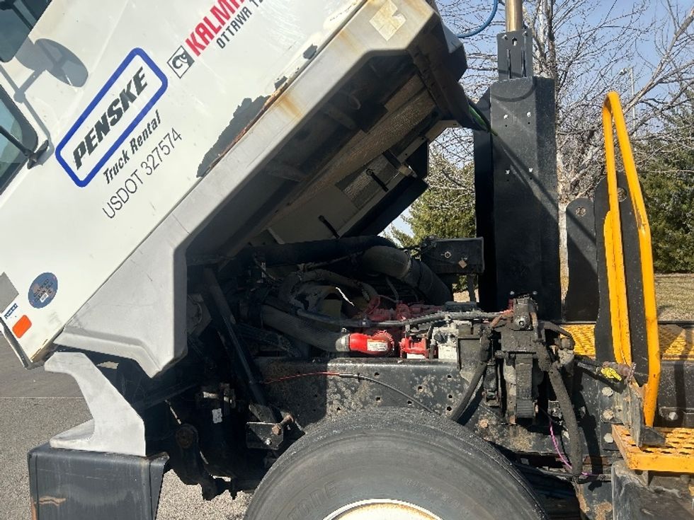 Yard Truck-Heavy Duty Tractors-Ottawa-2021-T2-Kansas City-MO-25,871\n\t\tmiles-$ 90,250 - Image 14