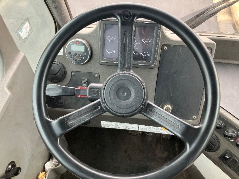 Yard Truck-Heavy Duty Tractors-Ottawa-2021-T2-Madison-AL-30,092\n\t\tmiles-$ 90,500 - Image 11