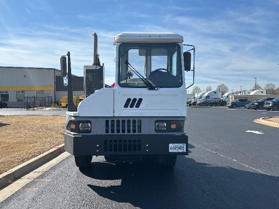 Yard Truck-Heavy Duty Tractors-Ottawa-2021-T2-Madison-AL-35,004\n\t\tmiles-$ 90,250 - Image 2
