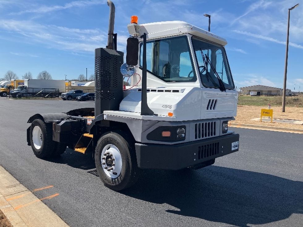 Yard Truck-Heavy Duty Tractors-Ottawa-2021-T2-Madison-AL-50,361\n\t\tmiles-$ 90,000 - Image 1