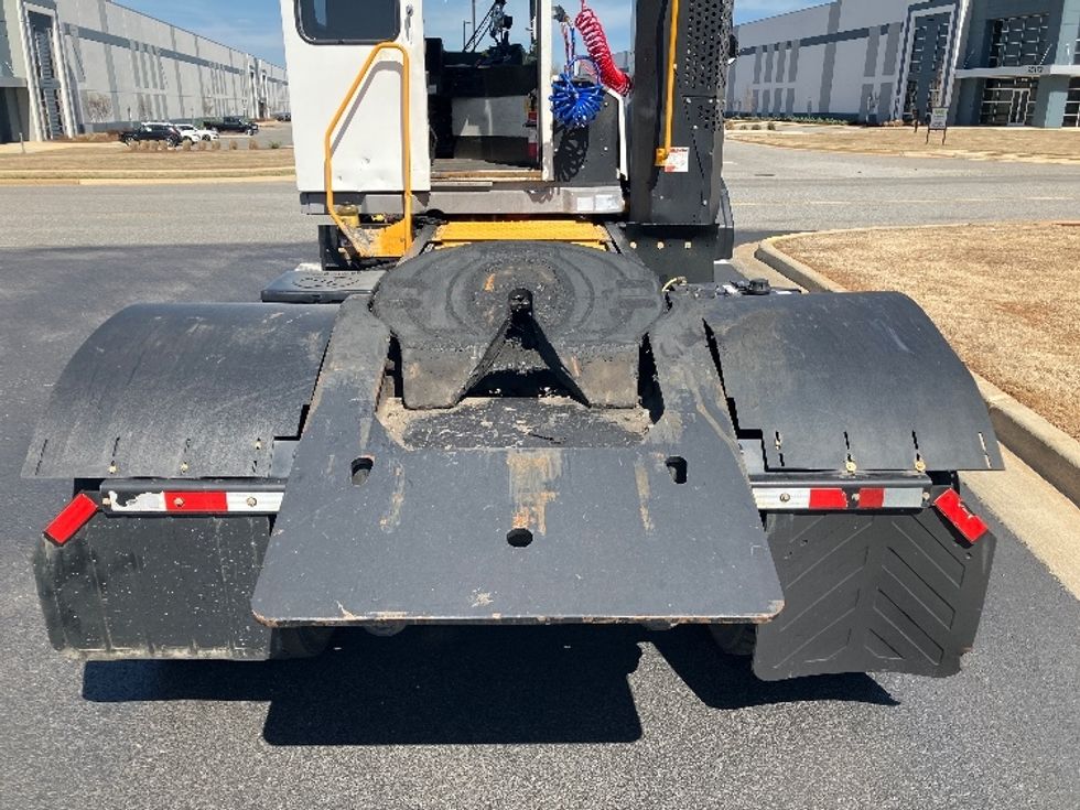 Yard Truck-Heavy Duty Tractors-Ottawa-2021-T2-Madison-AL-50,361\n\t\tmiles-$ 90,000 - Image 6