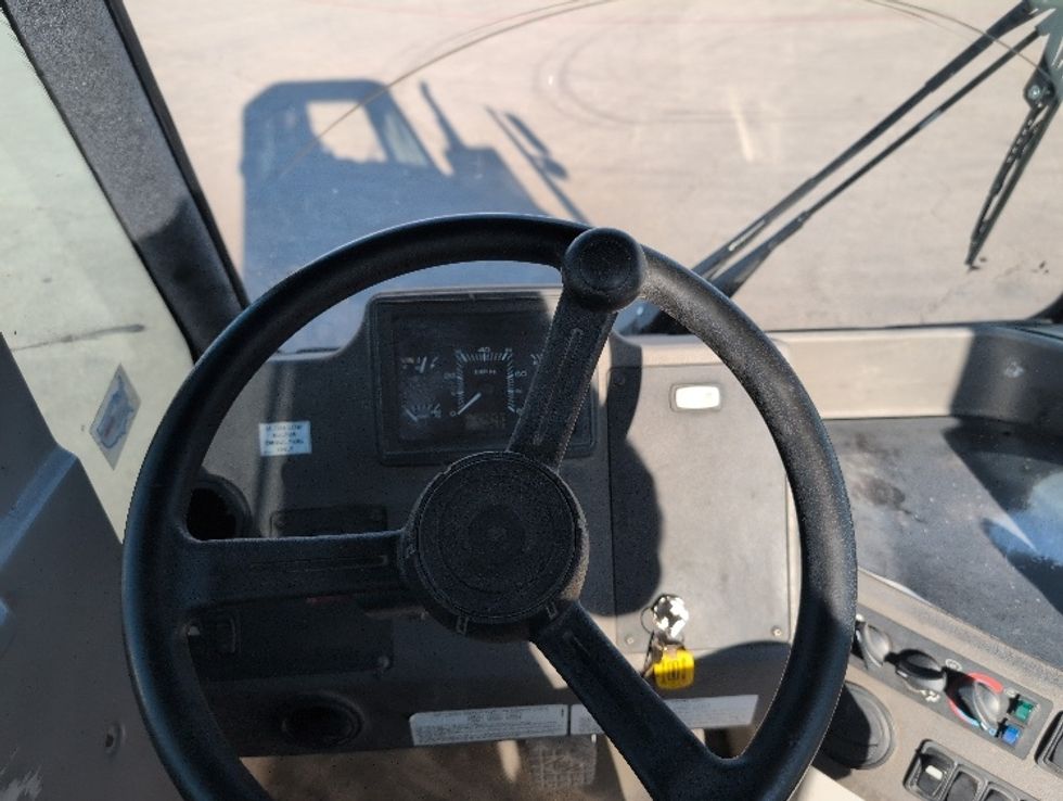 Yard Truck-Heavy Duty Tractors-Ottawa-2021-T2-San Antonio-TX-29,248\n\t\tmiles-$ 91,500 - Image 11