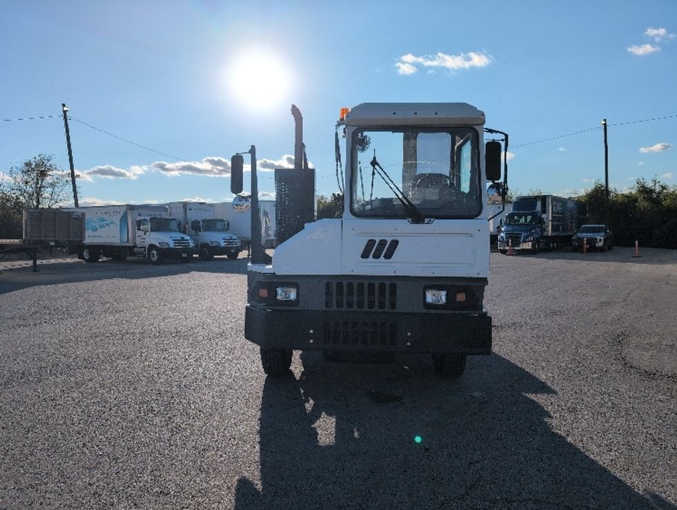 Yard Truck-Heavy Duty Tractors-Ottawa-2021-T2-San Antonio-TX-29,248\n\t\tmiles-$ 91,500 - Image 2