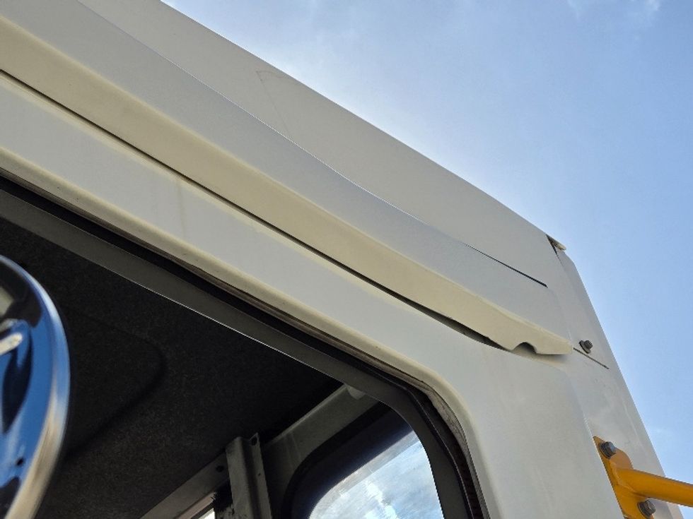 Yard Truck-Heavy Duty Tractors-Ottawa-2021-T2-Tampa-FL-53,712\n\t\tmiles-$ 76,750 - Image 20