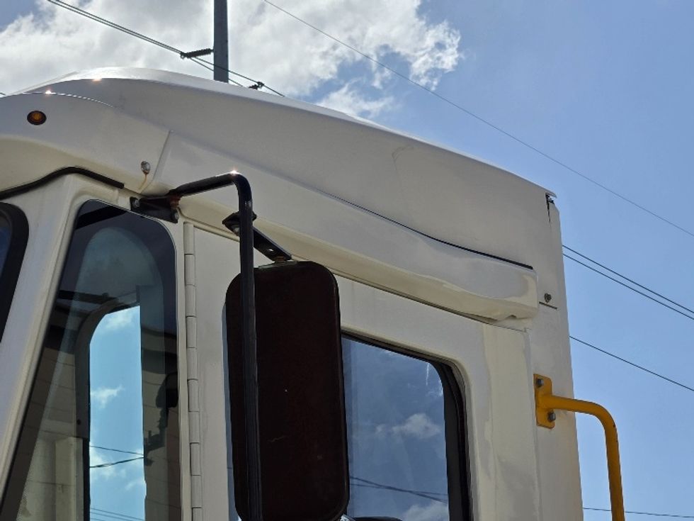 Yard Truck-Heavy Duty Tractors-Ottawa-2021-T2-Tampa-FL-53,712\n\t\tmiles-$ 76,750 - Image 21