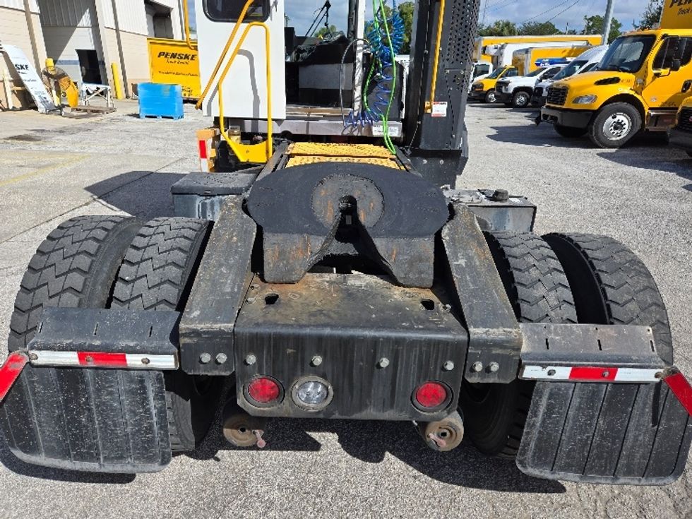 Yard Truck-Heavy Duty Tractors-Ottawa-2021-T2-Tampa-FL-53,712\n\t\tmiles-$ 76,750 - Image 6