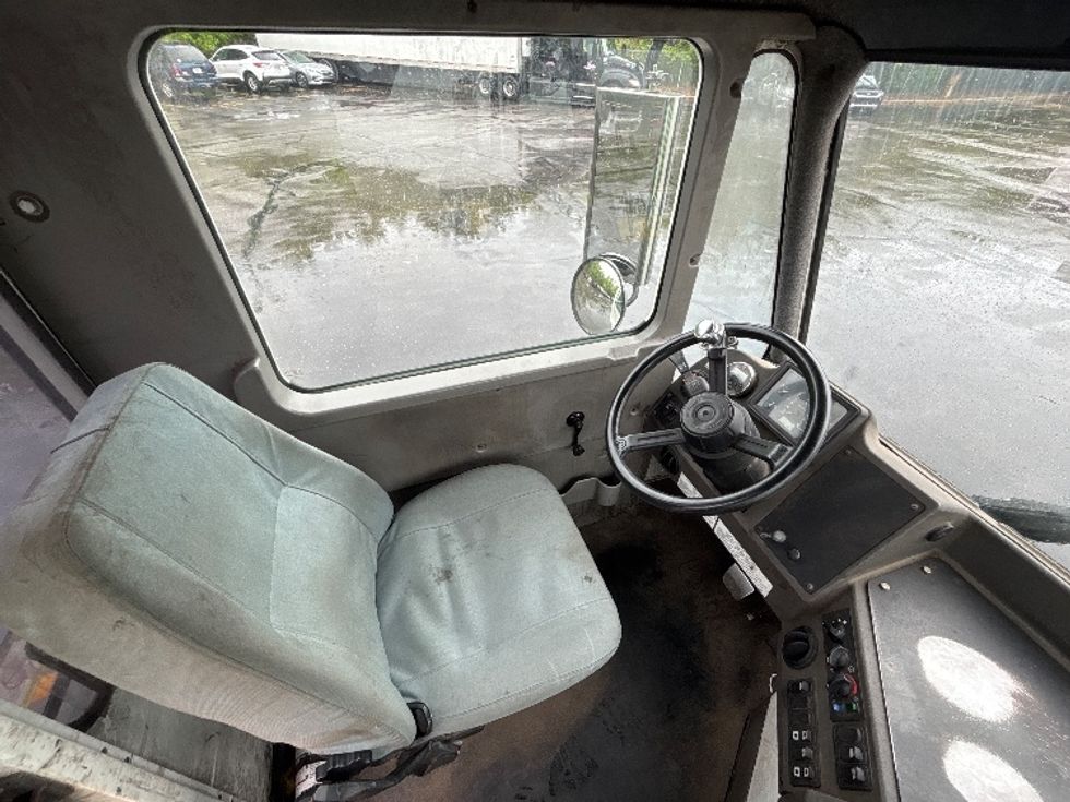 Yard Truck-Heavy Duty Tractors-Ottawa-2022-T2-Brook Park-OH-46,788\n\t\tmiles-$ 94,500 - Image 12