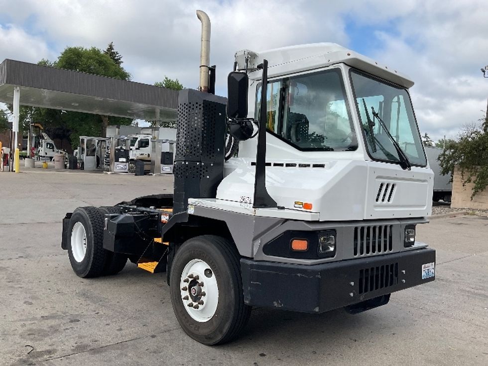 Yard Truck-Heavy Duty Tractors-Ottawa-2022-T2-Brooklyn Park-MN-43,695\n\t\tmiles-$ 102,500 - Image 1