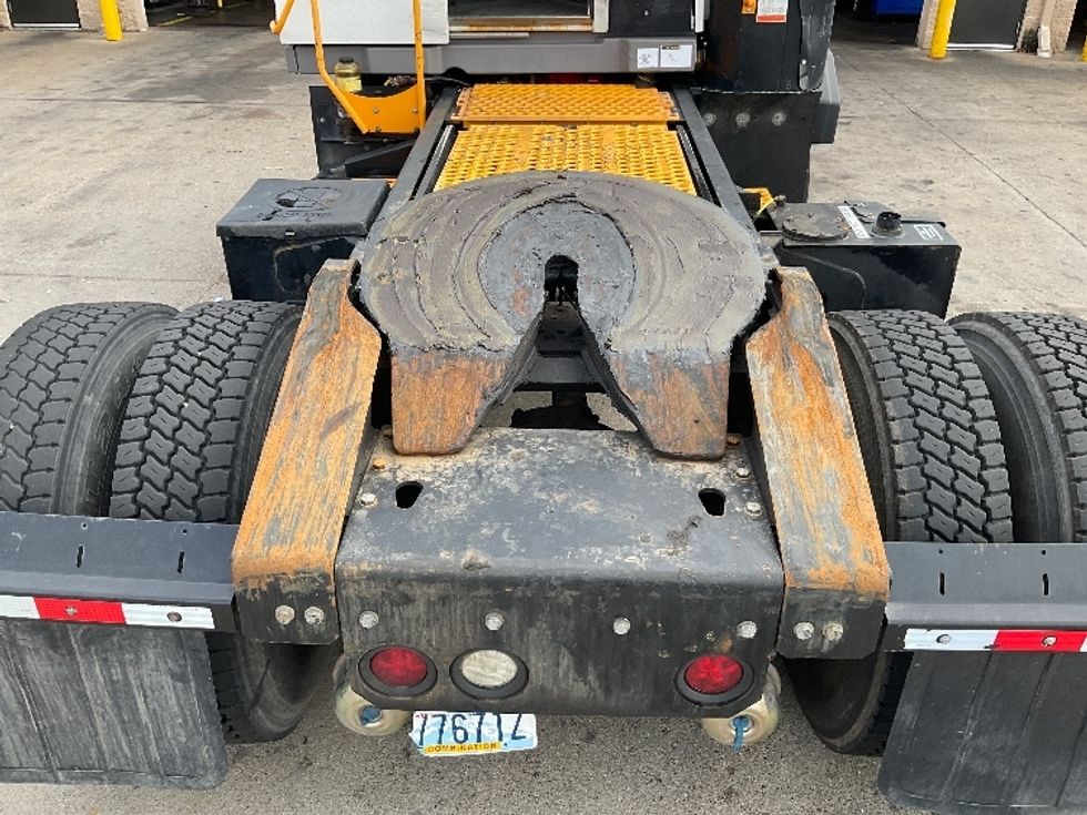 Yard Truck-Heavy Duty Tractors-Ottawa-2022-T2-Brooklyn Park-MN-43,695\n\t\tmiles-$ 102,500 - Image 6