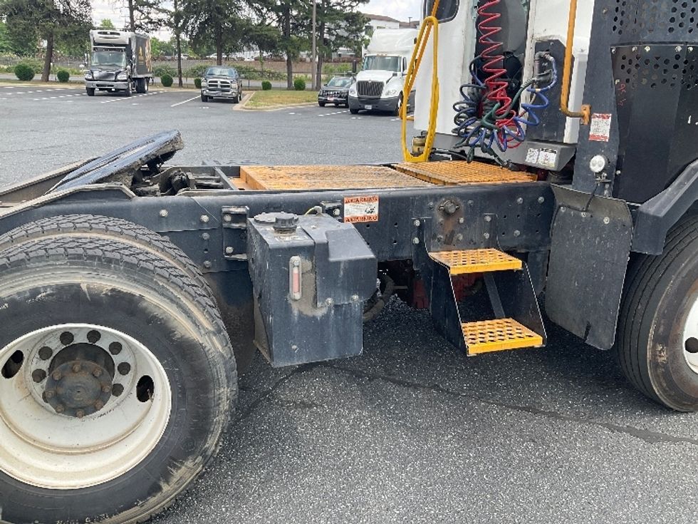 Yard Truck-Heavy Duty Tractors-Ottawa-2022-T2-Concord-NC-63,724\n\t\tmiles-$ 95,500 - Image 17