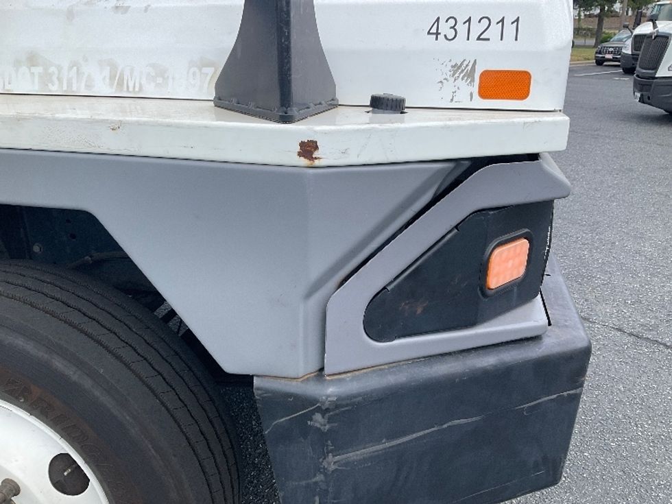 Yard Truck-Heavy Duty Tractors-Ottawa-2022-T2-Concord-NC-63,724\n\t\tmiles-$ 95,500 - Image 19