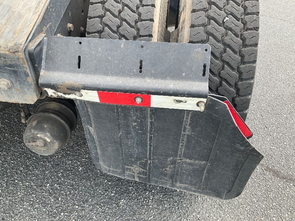 Yard Truck-Heavy Duty Tractors-Ottawa-2022-T2-Concord-NC-63,724\n\t\tmiles-$ 95,500 - Image 23