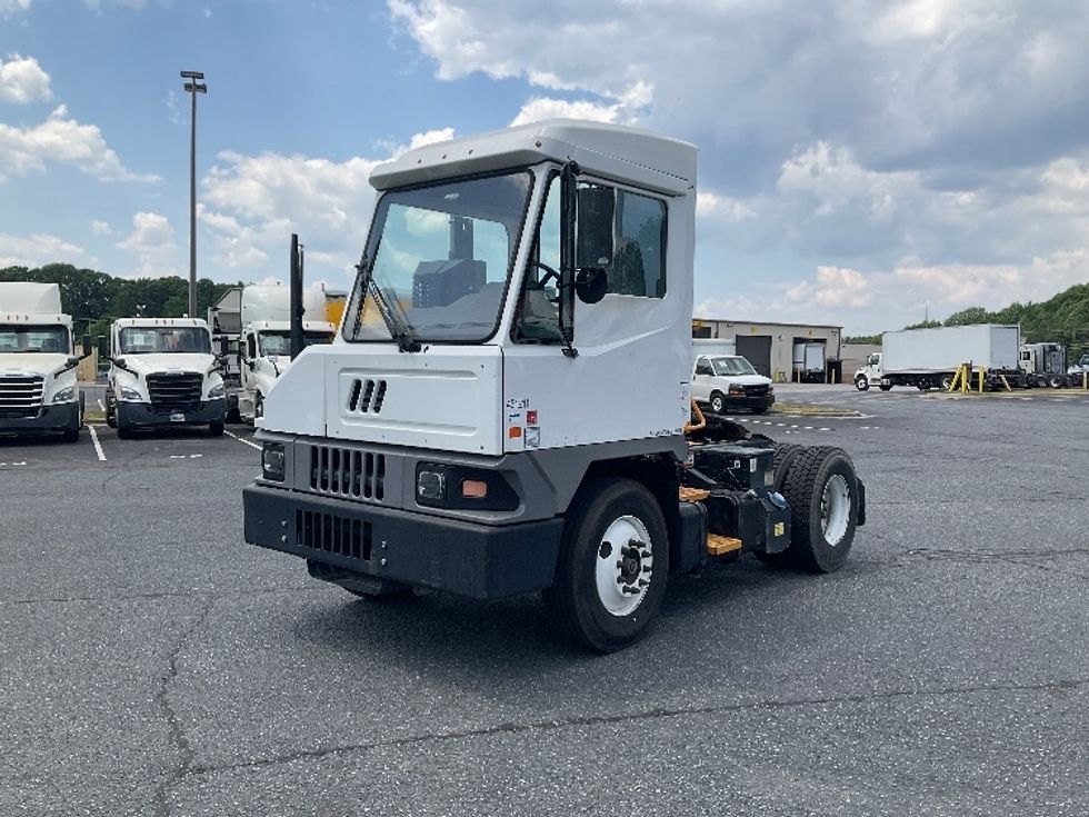 Yard Truck-Heavy Duty Tractors-Ottawa-2022-T2-Concord-NC-63,724\n\t\tmiles-$ 95,500 - Image 3