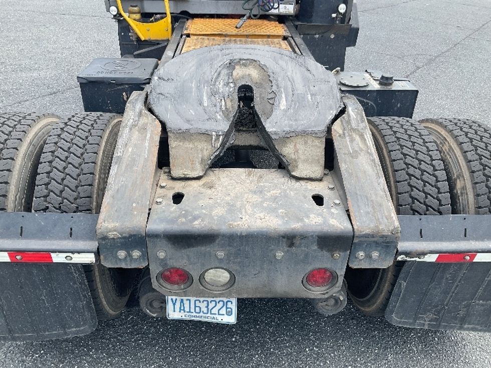Yard Truck-Heavy Duty Tractors-Ottawa-2022-T2-Concord-NC-63,724\n\t\tmiles-$ 95,500 - Image 6