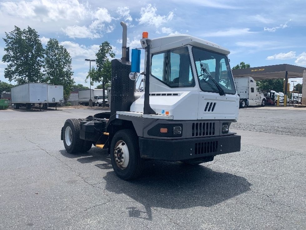 Yard Truck-Heavy Duty Tractors-Ottawa-2022-T2-Concord-NC-71,136\n\t\tmiles-$ 93,250 - Image 1