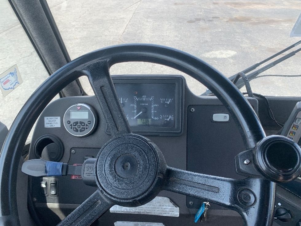 Yard Truck-Heavy Duty Tractors-Ottawa-2022-T2-Concord-NC-71,136\n\t\tmiles-$ 93,250 - Image 11