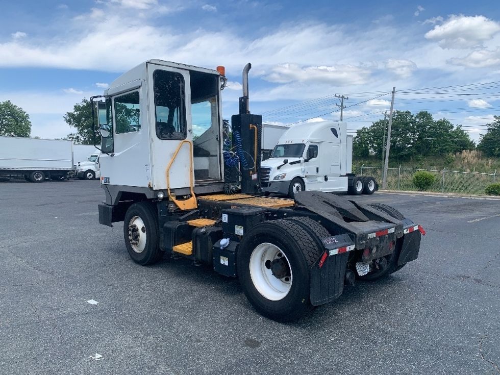 Yard Truck-Heavy Duty Tractors-Ottawa-2022-T2-Concord-NC-71,136\n\t\tmiles-$ 93,250 - Image 5