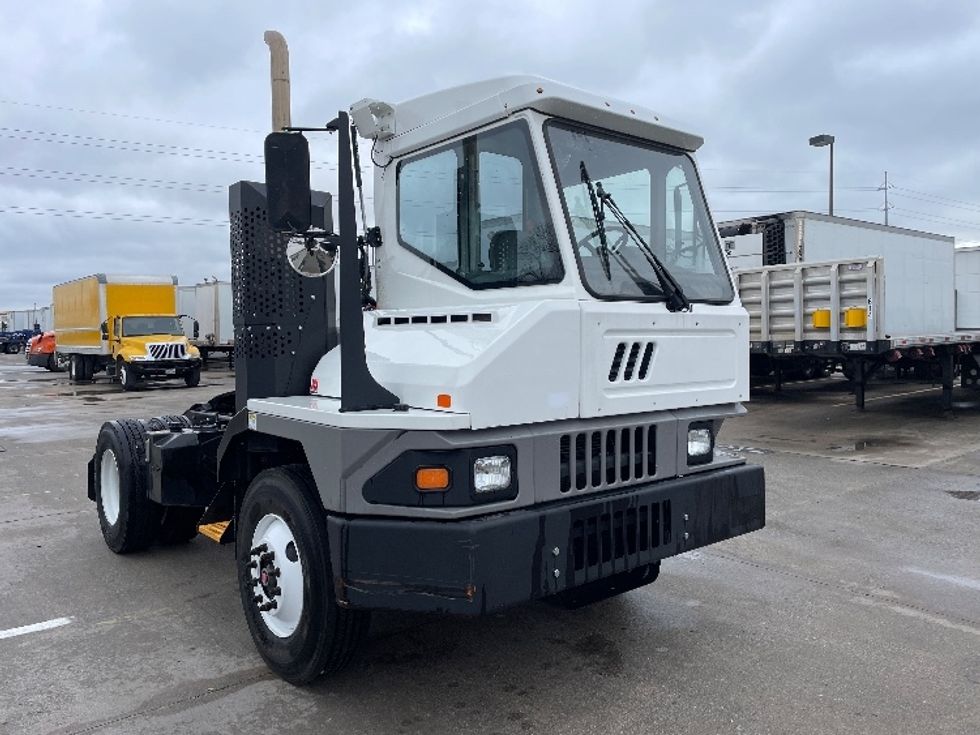 Yard Truck-Heavy Duty Tractors-Ottawa-2022-T2-Dallas-TX-19,139\n\t\tmiles-$ 111,000 - Image 1