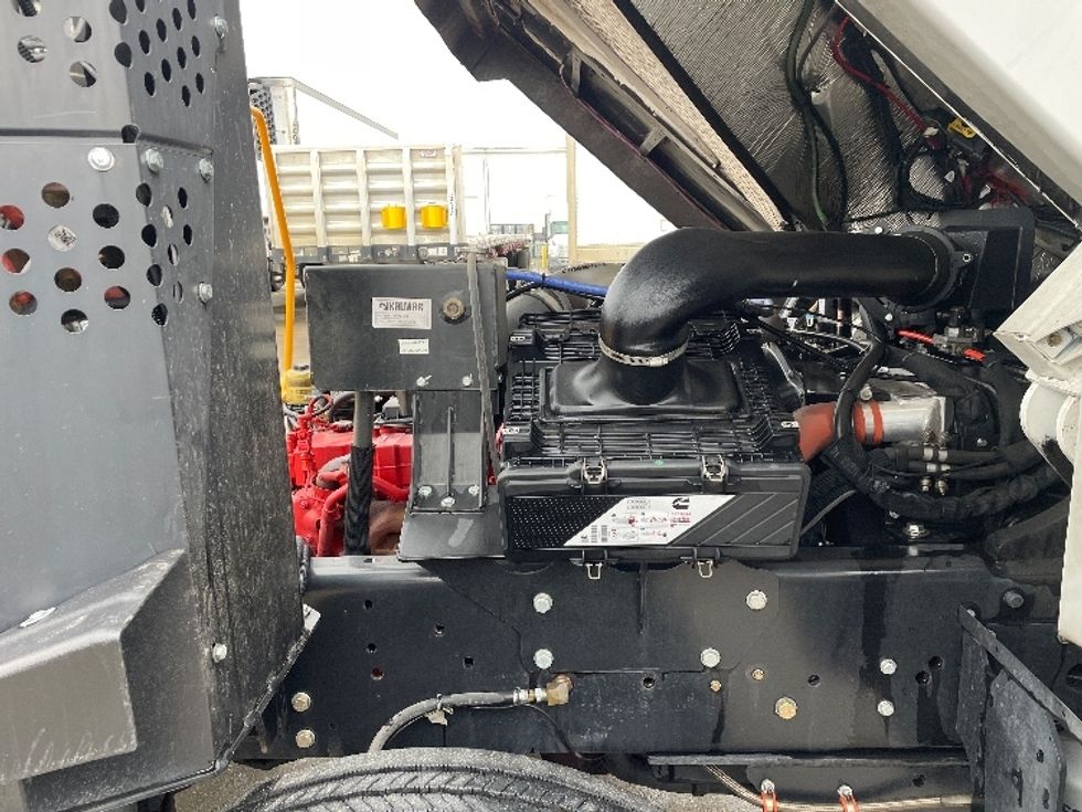 Yard Truck-Heavy Duty Tractors-Ottawa-2022-T2-Dallas-TX-19,139\n\t\tmiles-$ 111,000 - Image 15