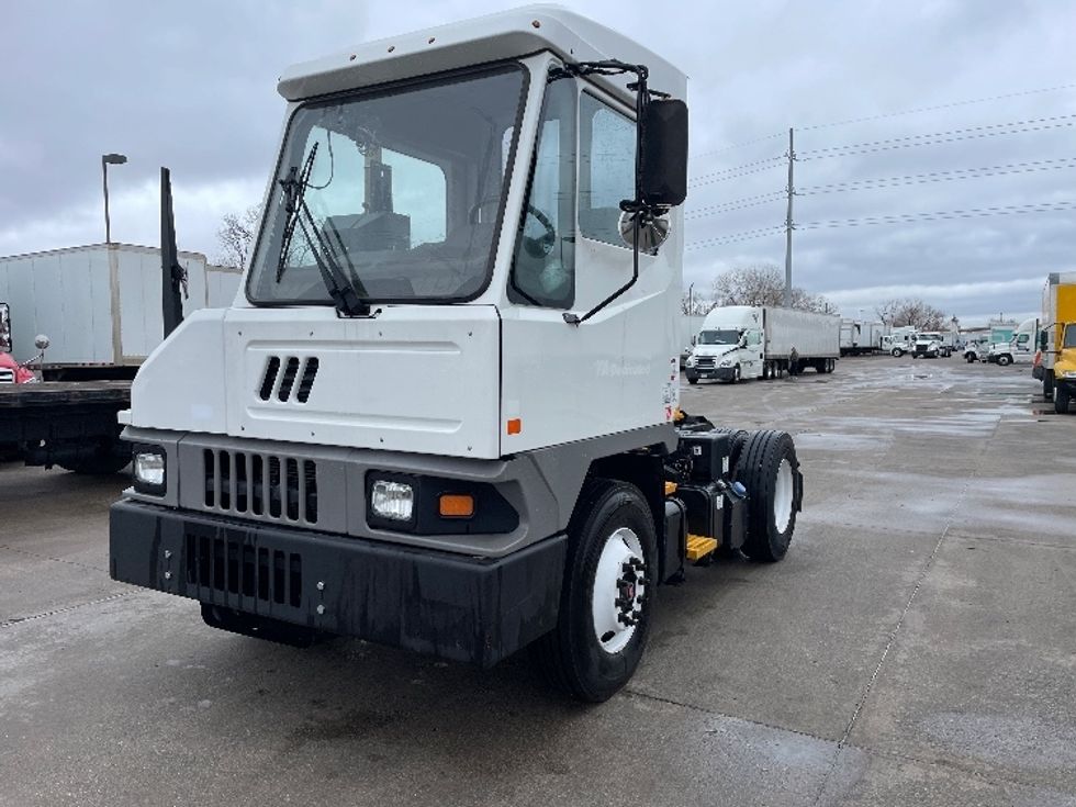 Yard Truck-Heavy Duty Tractors-Ottawa-2022-T2-Dallas-TX-19,139\n\t\tmiles-$ 111,000 - Image 3