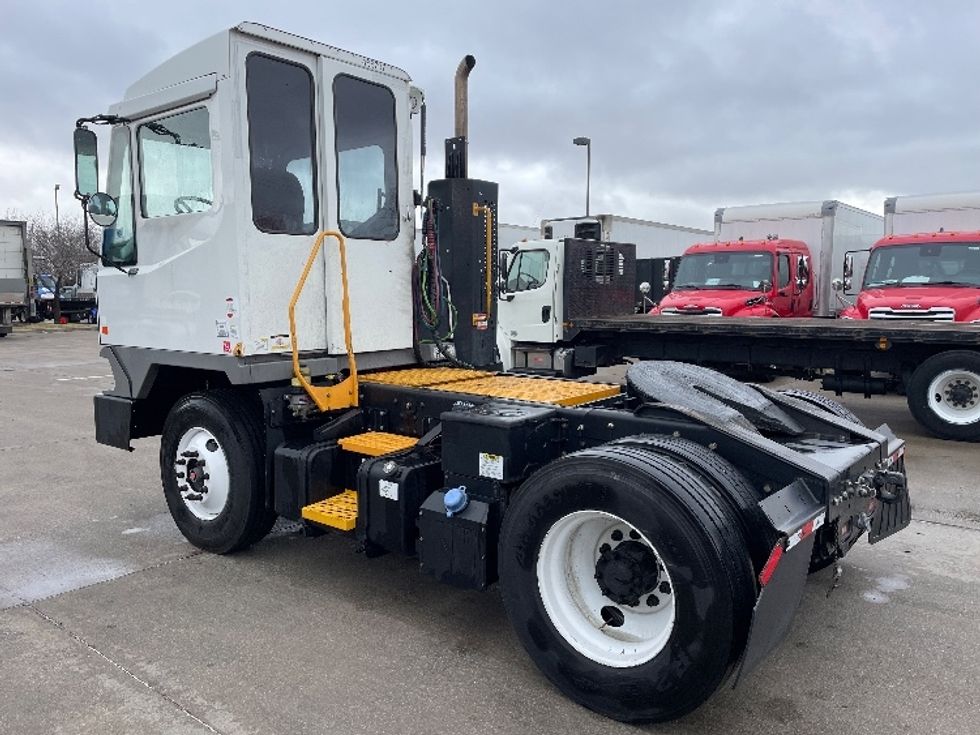 Yard Truck-Heavy Duty Tractors-Ottawa-2022-T2-Dallas-TX-19,139\n\t\tmiles-$ 111,000 - Image 5