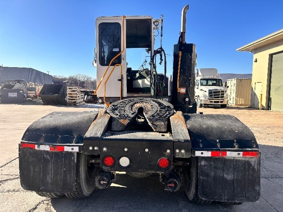 Yard Truck-Heavy Duty Tractors-Ottawa-2022-T2-East Chicago-IN-31,488\n\t\tmiles-$ 108,000 - Image 6