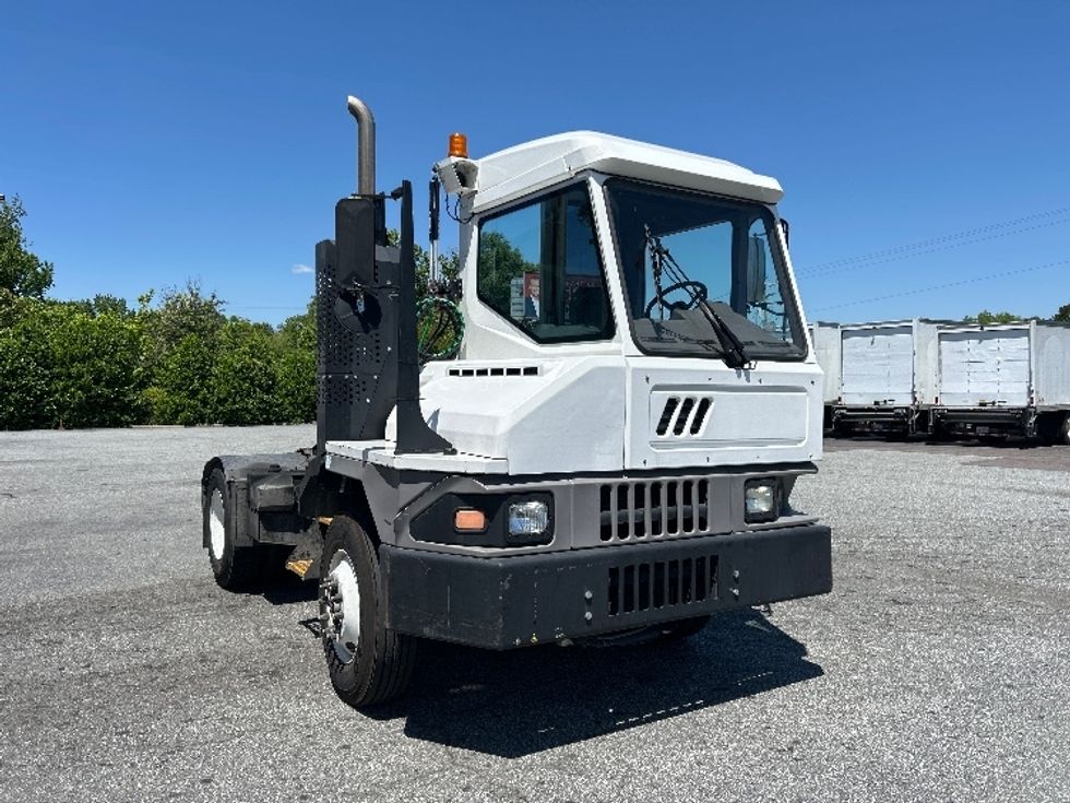 Yard Truck-Heavy Duty Tractors-Ottawa-2022-T2-Greensboro-NC-190,690\n\t\tmiles-$ 91,000 - Image 1