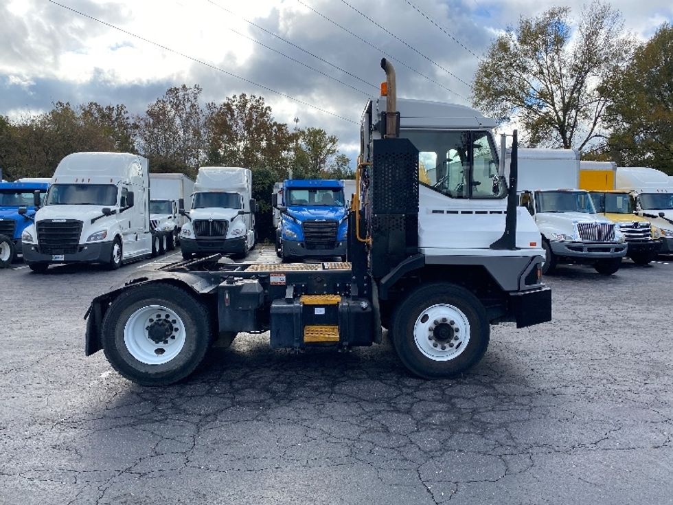 Yard Truck-Heavy Duty Tractors-Ottawa-2022-T2-Greensboro-NC-51,287\n\t\tmiles-$ 106,750 - Image 8