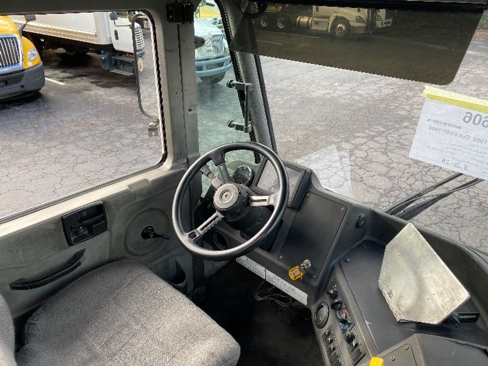 Yard Truck-Heavy Duty Tractors-Ottawa-2022-T2-Greensboro-NC-56,092\n\t\tmiles-$ 105,000 - Image 14