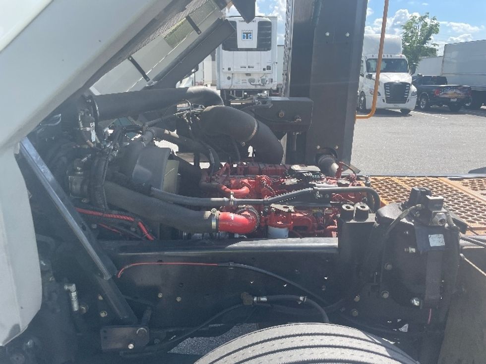 Yard Truck-Heavy Duty Tractors-Ottawa-2022-T2-Greenville-SC-31,596\n\t\tmiles-$ 102,750 - Image 16