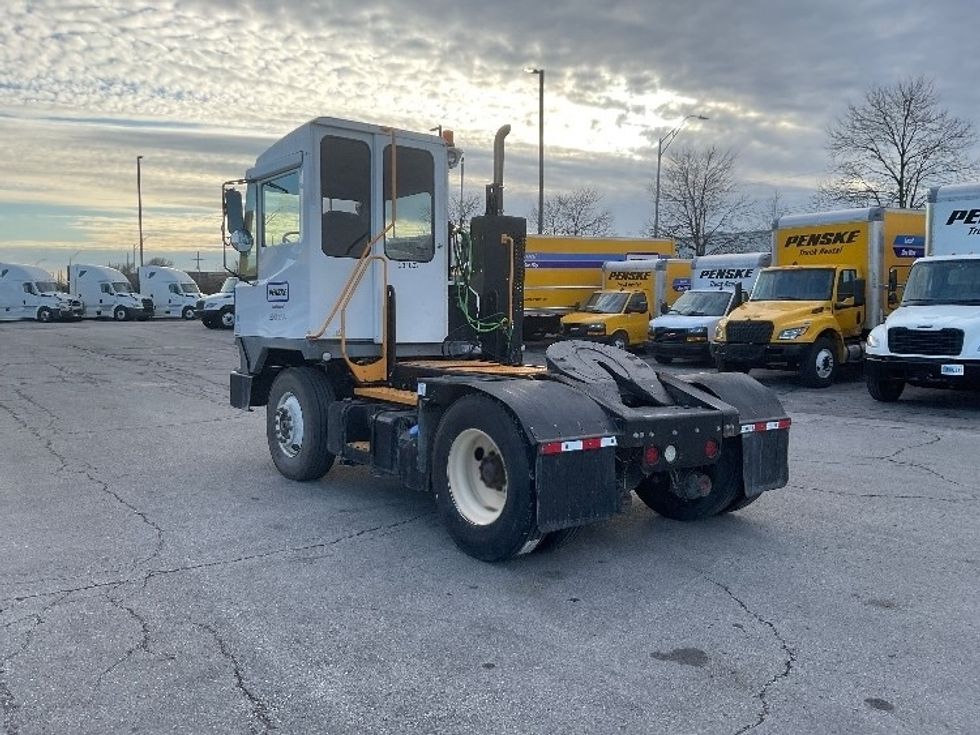 Yard Truck-Heavy Duty Tractors-Ottawa-2022-T2-Kansas City-MO-20,461\n\t\tmiles-$ 108,250 - Image 5