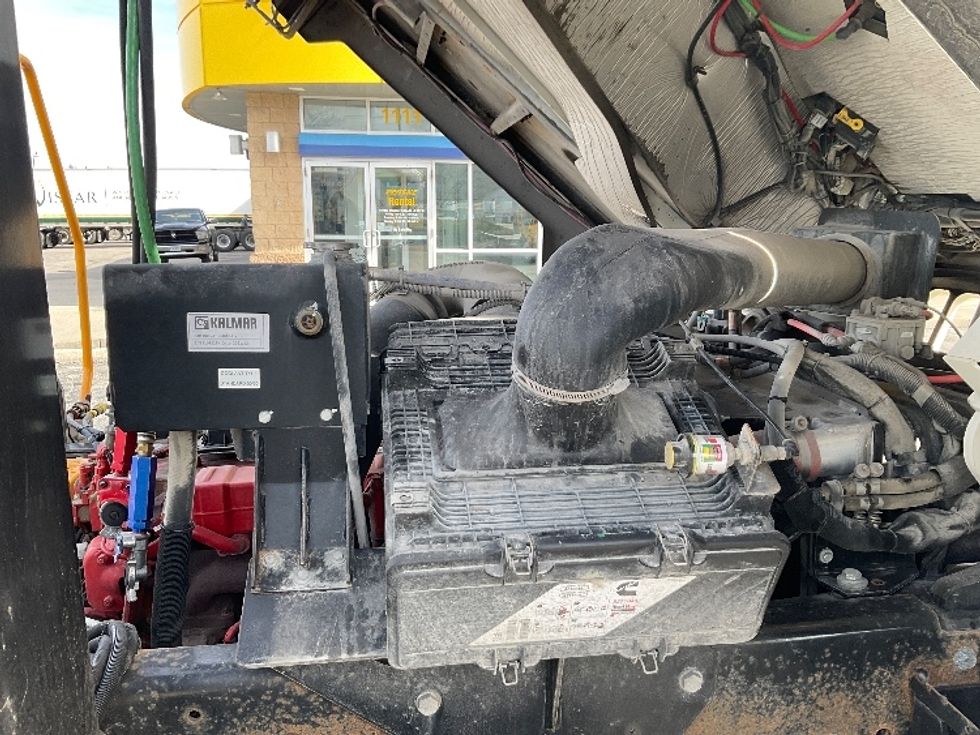 Yard Truck-Heavy Duty Tractors-Ottawa-2022-T2-Kansas City-MO-24,126\n\t\tmiles-$ 108,500 - Image 13