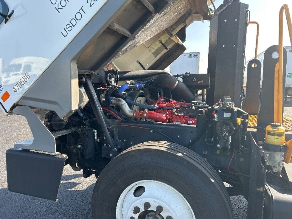 Yard Truck-Heavy Duty Tractors-Ottawa-2022-T2-Madison-AL-69,239\n\t\tmiles-$ 100,500 - Image 16