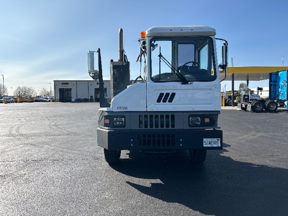 Yard Truck-Heavy Duty Tractors-Ottawa-2022-T2-Madison-AL-69,239\n\t\tmiles-$ 100,500 - Image 2