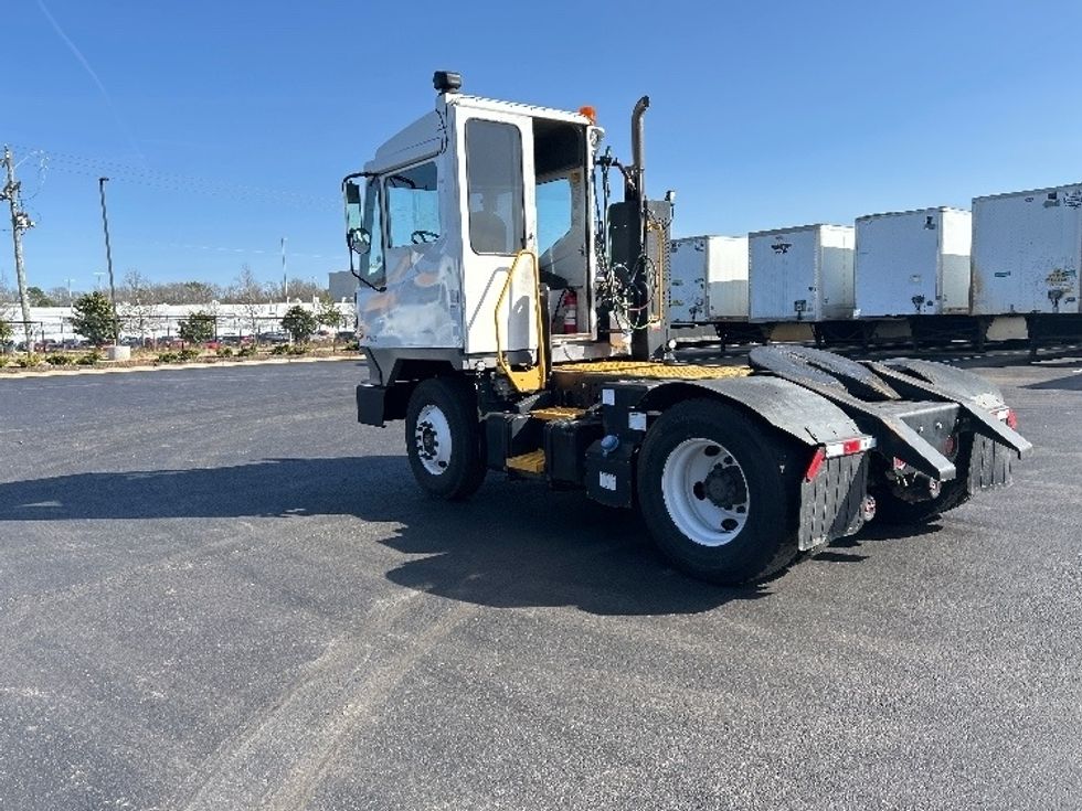 Yard Truck-Heavy Duty Tractors-Ottawa-2022-T2-Madison-AL-69,239\n\t\tmiles-$ 100,500 - Image 5