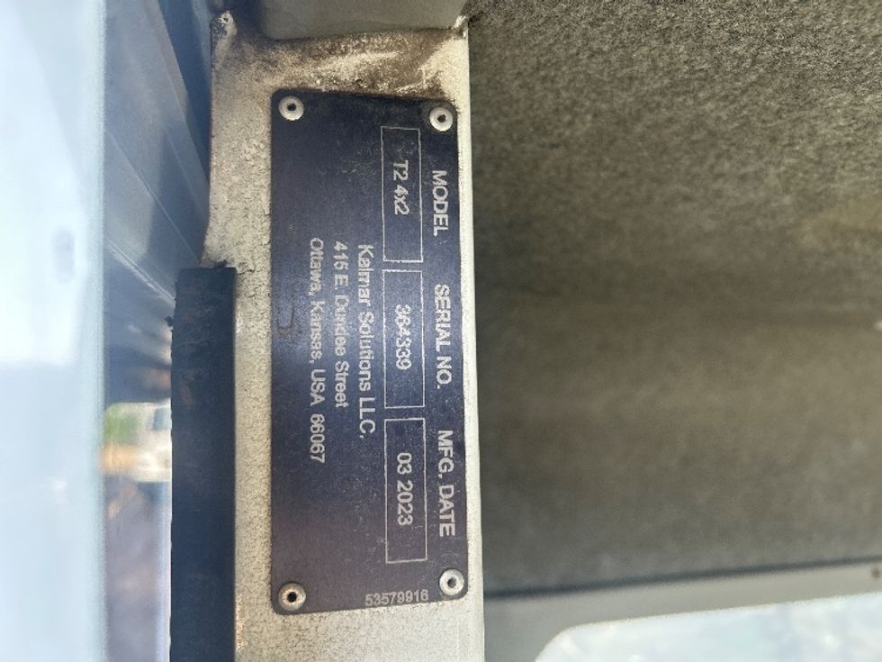 Yard Truck-Heavy Duty Tractors-Ottawa-2023-T2-Indianapolis-IN-60,682\n\t\tmiles-$ 99,500 - Image 17
