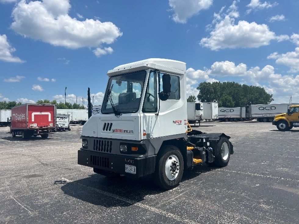 Yard Truck-Heavy Duty Tractors-Ottawa-2023-T2-Kansas City-MO-10,739\n\t\tmiles-$ 115,250 - Image 3