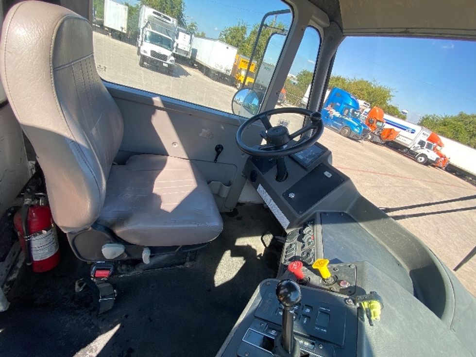 Yard Truck-Heavy Duty Tractors-Ottawa-2023-T2-Temple-TX-10,094\n\t\tmiles-$ 126,000 - Image 12