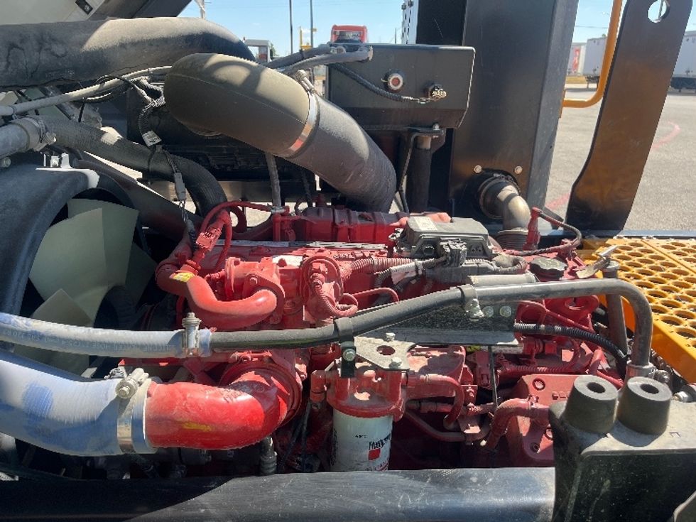 Yard Truck-Heavy Duty Tractors-Ottawa-2023-T2-Temple-TX-10,094\n\t\tmiles-$ 126,000 - Image 14