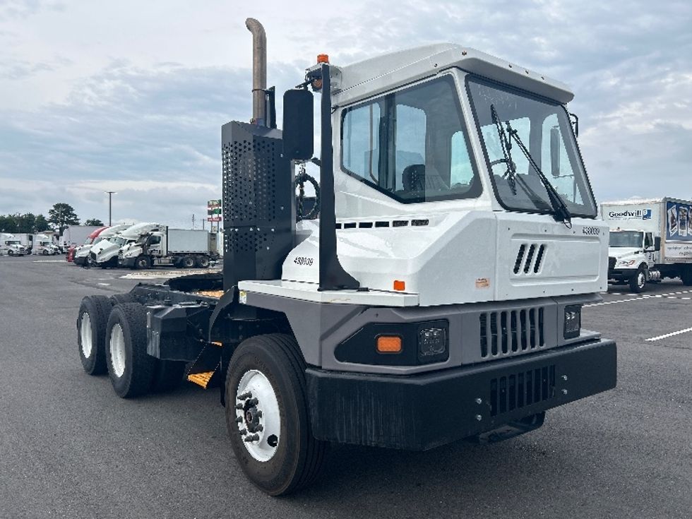 Yard Truck-Heavy Duty Tractors-Ottawa-2024-T2-Shreveport-LA-4,127\n\t\tmiles-$ 141,250 - Image 1